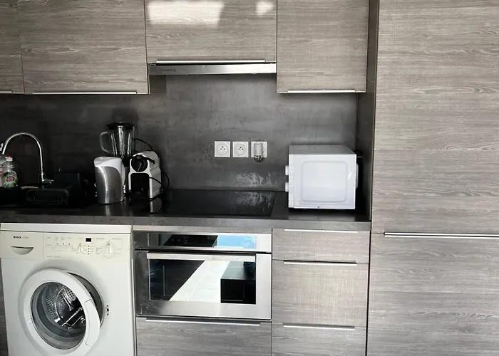 Frgk 'studio Pablo Heart Of Antibes' *